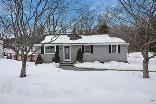 2 Hemenway Rd, Framingham, MA 01701 - Photo 3