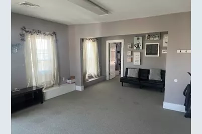 5 N Westfield St, Agawam, MA 01001 - Photo 7