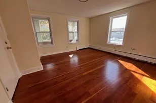 11 Union St, Easthampton, MA 01027 - Photo 9