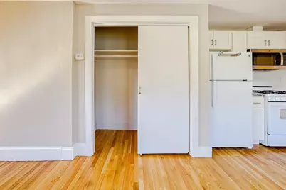 19 Town Hill St #2, Quincy, MA 02169 - Photo 5