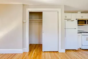 19 Town Hill St, Quincy, MA 02169 - Photo 5