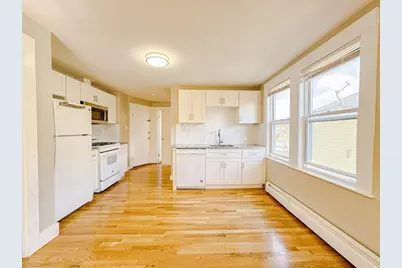 19 Town Hill St #2, Quincy, MA 02169 - Photo 3