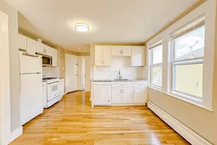 19 Town Hill St, Quincy, MA 02169 - Photo 3