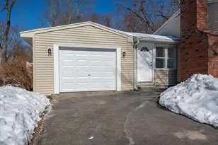 24 Wands, Springfield, MA 01118 - Photo 3