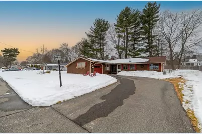 14 Grove St, Danvers, MA 01923 - Photo 17