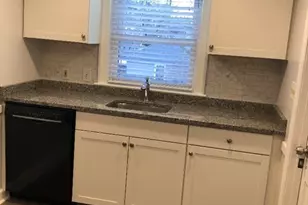 1517 Centre St, Boston, MA 02132 - Photo 5