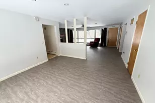 1090 Pleasant St, Paxton, MA 01612 - Photo 5