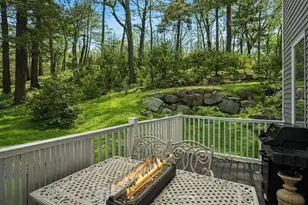 921 Sherwood Forest Ln, Saugus, MA 01906 - Photo 7