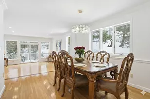 921 Sherwood Forest Ln, Saugus, MA 01906 - Photo 9