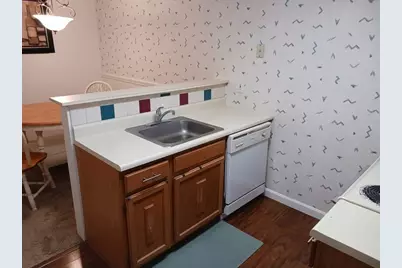 10 Squire Ct #8, Natick, MA 01760 - Photo 5