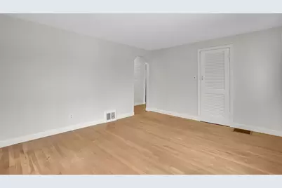 33 Drexel St, Springfield, MA 01104 - Photo 11