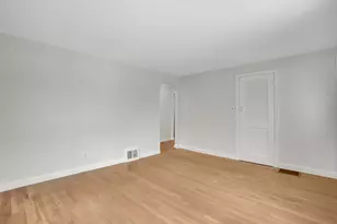 33 Drexel St, Springfield, MA 01104 - Photo 11