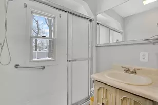 33 Drexel St, Springfield, MA 01104 - Photo 19