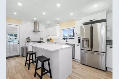 29 Commonwealth Rd #1, Watertown, MA 02472 - Photo 3