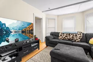 21 4th St, Attleboro, MA 02703 - Photo 3