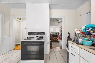 21 4th St, Attleboro, MA 02703 - Photo 9