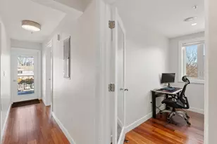 112 W 9th St, Boston, MA 02127 - Photo 11
