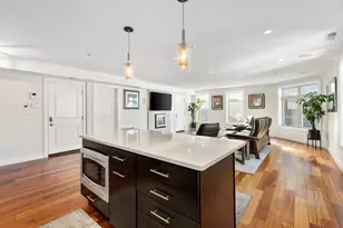 112 W 9th St, Boston, MA 02127 - Photo 3