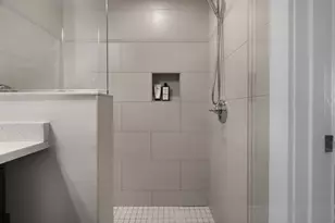 112 W 9th St, Boston, MA 02127 - Photo 9