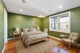 112 W 9th St, Boston, MA 02127 - Photo 7