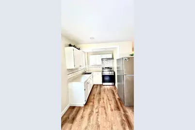 37 Waverly St #2, Lynn, MA 01905 - Photo 1