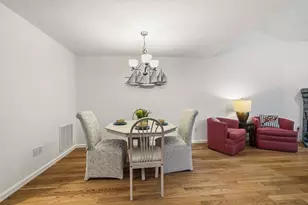 33 Quarry Ridge Ln, Rockport, MA 01966 - Photo 3