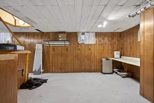 103 Henshaw St, Worcester, MA 01603 - Photo 29