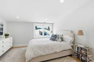 39 Verndale St, Brookline, MA 02446 - Photo 21