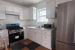 18 Rugby Rd, Boston, MA 02126 - Photo 7