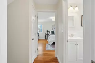 41 Vogel St, Boston, MA 02132 - Photo 25
