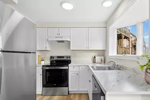 7 Mayberry Dr, Westborough, MA 01581 - Photo 11