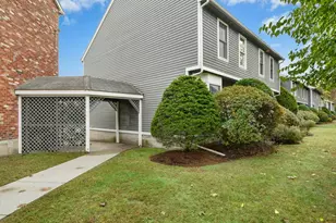 7 Mayberry Dr, Westborough, MA 01581 - Photo 3