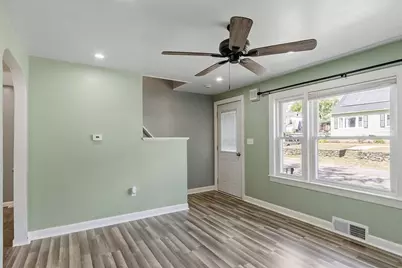 257 Spruce St, Leominster, MA 01453 - Photo 9