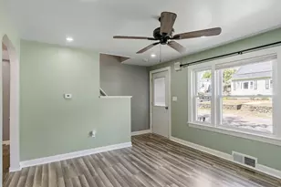 257 Spruce St, Leominster, MA 01453 - Photo 9