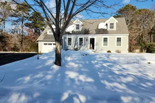 52 Old Colony Dr, Mashpee, MA 02649 - Photo 1