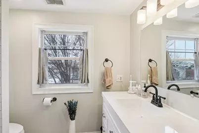 108 Emerson St #3, Boston, MA 02127 - Photo 17