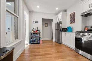 564 E 5th St, Boston, MA 02127 - Photo 5