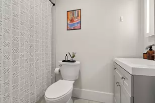 564 E 5th St, Boston, MA 02127 - Photo 9