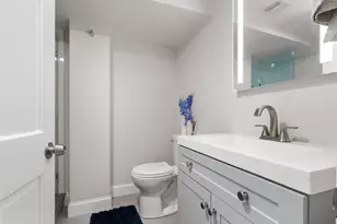 564 E 5th St, Boston, MA 02127 - Photo 15