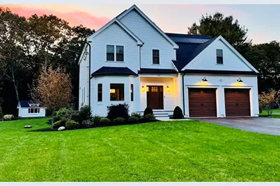 731 Norfolk St, Holliston, MA 01746 - Photo 1