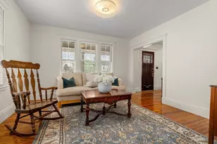 16 Isabella St, Lynn, MA 01902 - Photo 5