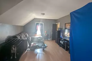 15-17 278 Emmett Beacon and Point, Providence, RI 02903 - Photo 9