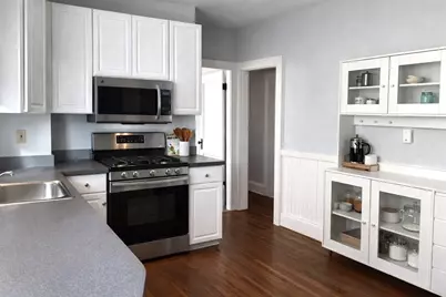 54 Farragut Ave. #2, Somerville, MA 02144 - Photo 3