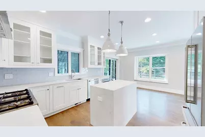 101 Sumner Road #2, Brookline, MA 02445 - Photo 5