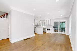 101 Sumner Rd, Brookline, MA 02445 - Photo 7