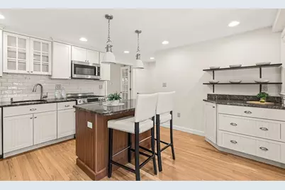 15 Kent Sq #15, Brookline, MA 02446 - Photo 7