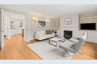 15 Kent Sq #15, Brookline, MA 02446 - Photo 3