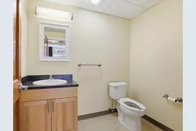 16 Granite St #B2, Haverhill, MA 01832 - Photo 15