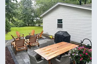 10 Lawrence St, Billerica, MA 01862 - Photo 37