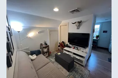 7 Jay St #3, Somerville, MA 02144 - Photo 3